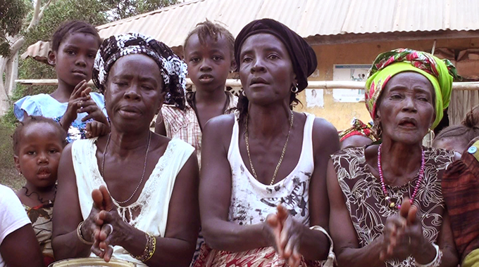 Women singers at Sendugu, Sanda Tendaren Chiefdom, Sierra Leone