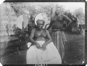 Chief Ero, Benin City, 1909. Photograph by N. W. Thomas. (NWT 44; RAI 400.17868)